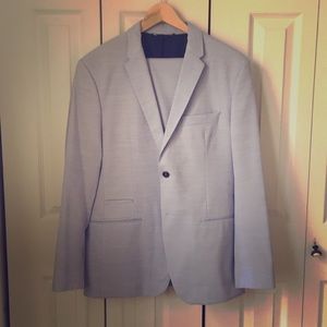 Zara Men 42Reg light blue suit